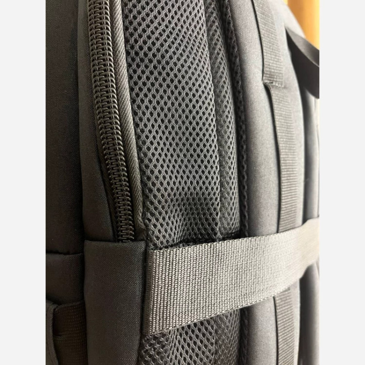 کوله پشتی لپ تاپ برند Benetton مدل B0143