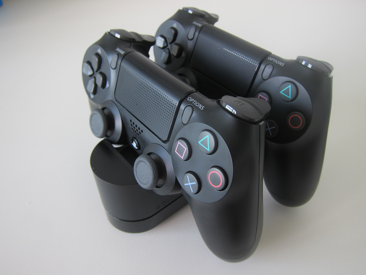 پایه شارژ دسته PS4 سونی مدل Dual Shock 4 - هایکپی