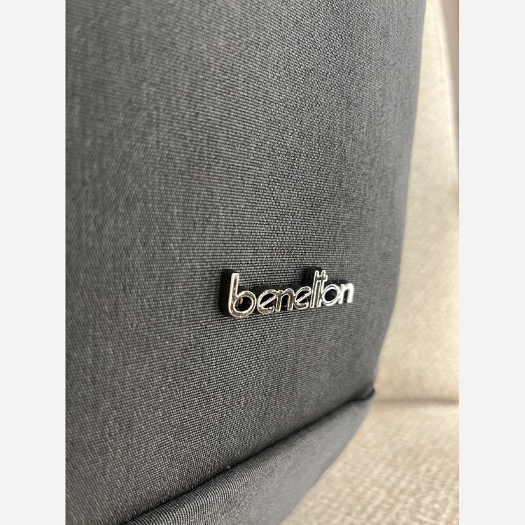 کوله پشتی 15.6 اینچی برند Benelton سری B074